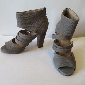 SPLENDID LEATHER TAUPE PEEP TOE HEEL SANDALS 7.5